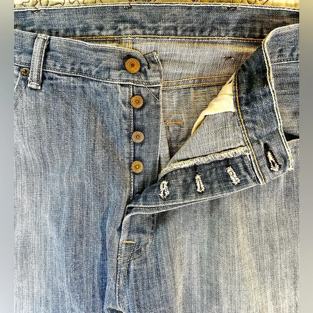 LEVI’S 501 Original Fit Button Fly Medium Wash Jeans Sz 38x32